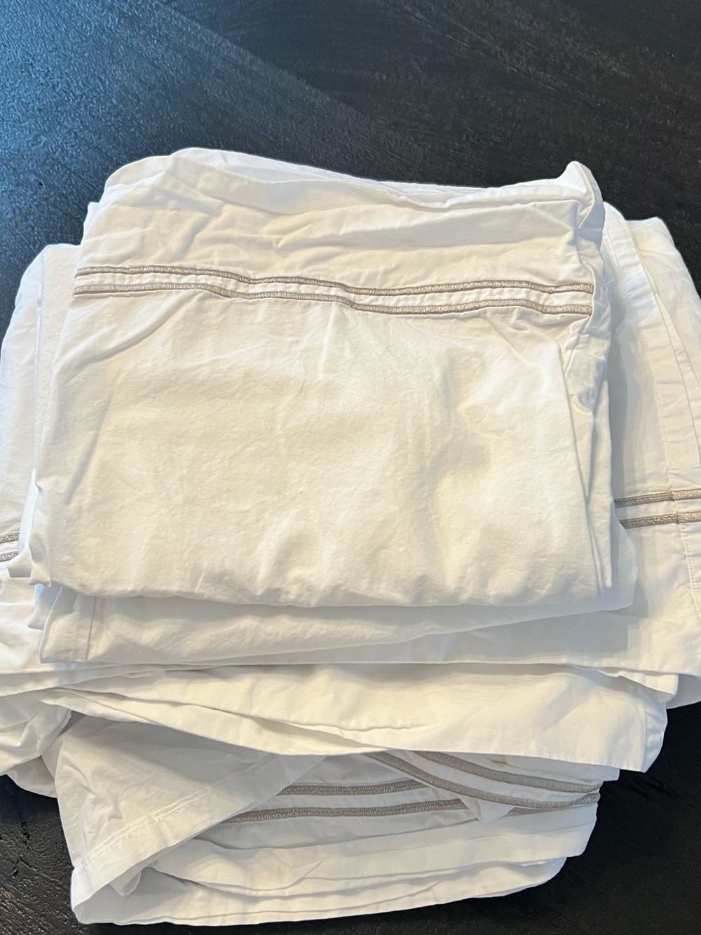 Quince Organic Crisp Percale Embellished Sheet Set, California king, white
